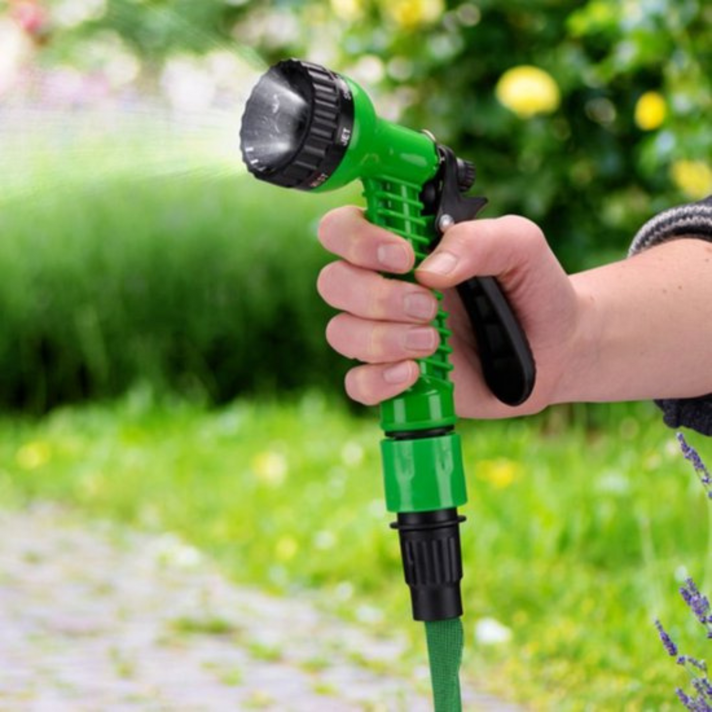 Kinzo Flexibele Tuinslang 10M - Incl. Opzetstuk - Sproeikop met 7 Spraystanden - Kunststof - Groen/Grijs